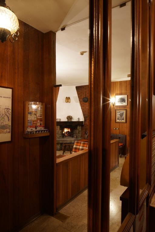 Hotel Al Caminetto Valtournenche Eksteriør billede