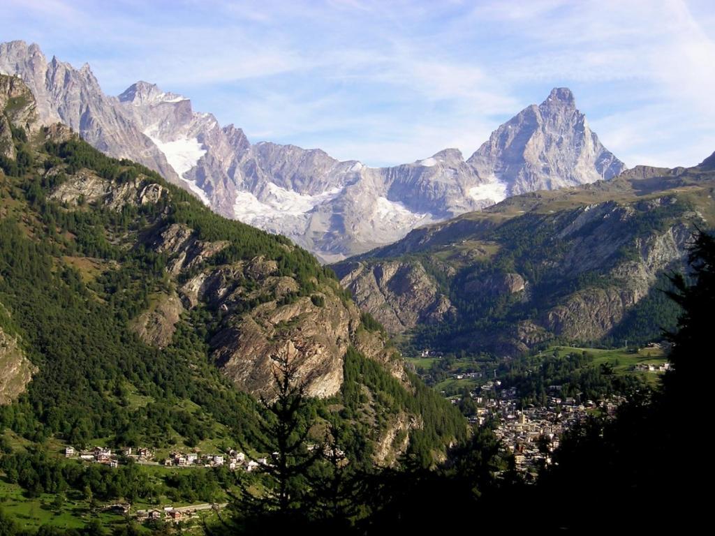 Hotel Al Caminetto Valtournenche Eksteriør billede